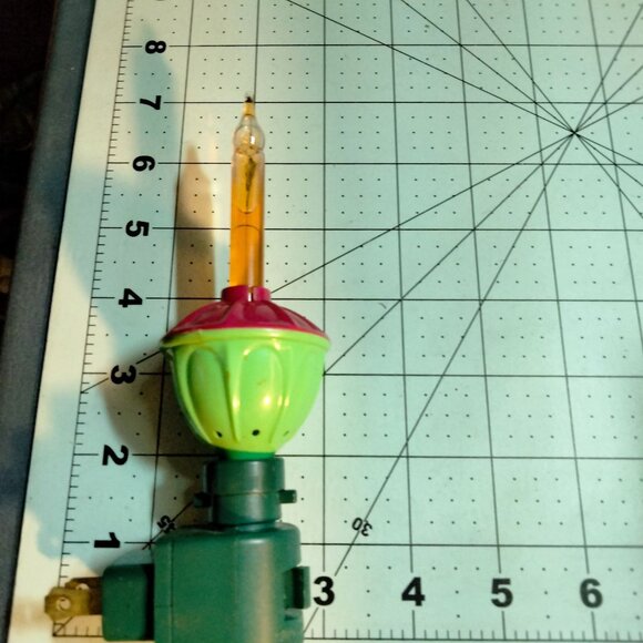 Roman Holiday Candle Bubble Night Light 360 Swivel Plug - Picture 3 of 6